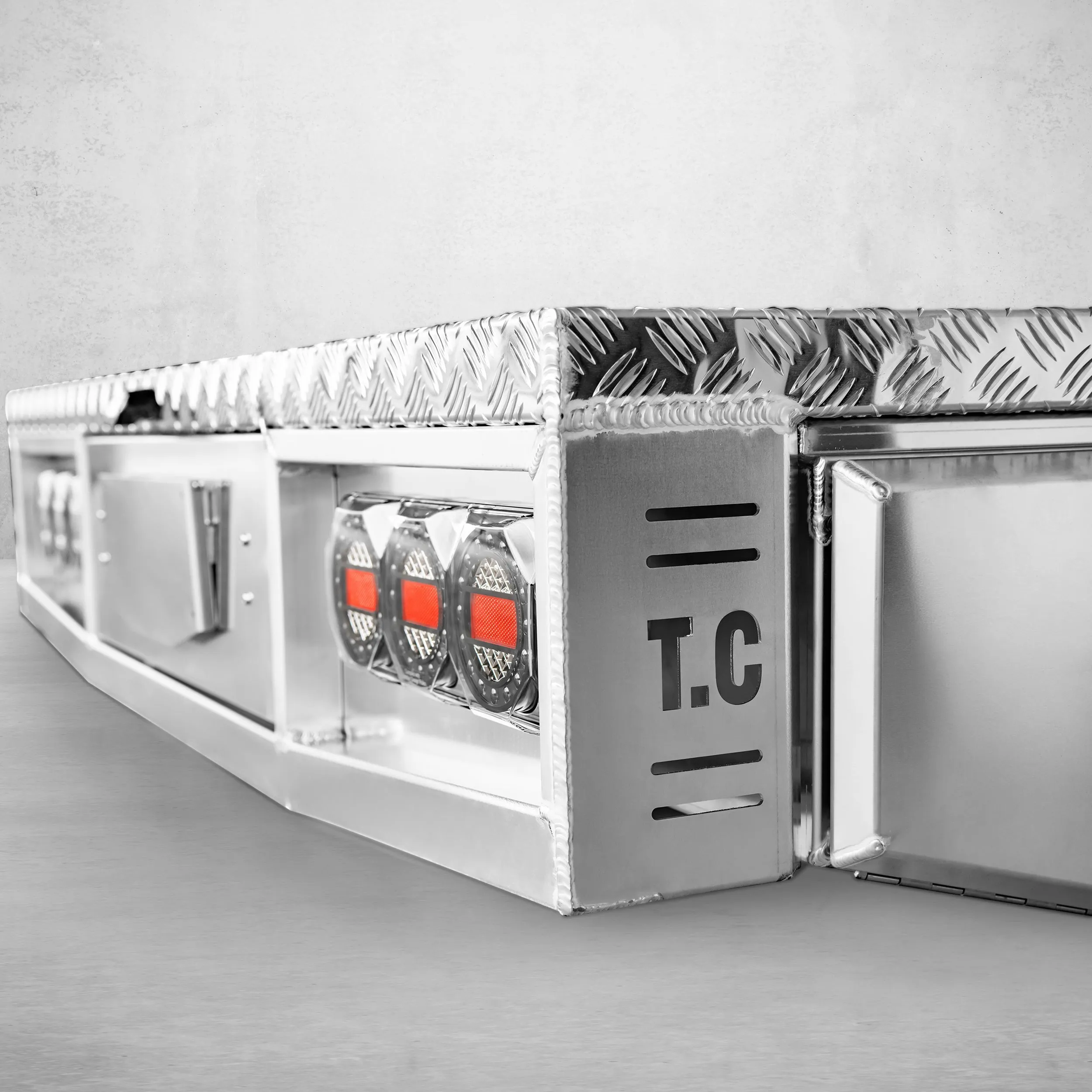 Aluminium Tray 2100mm No Headboard - Alloy