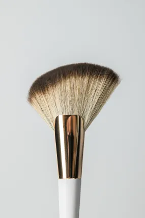 Angle Bronzer Brush (F9)