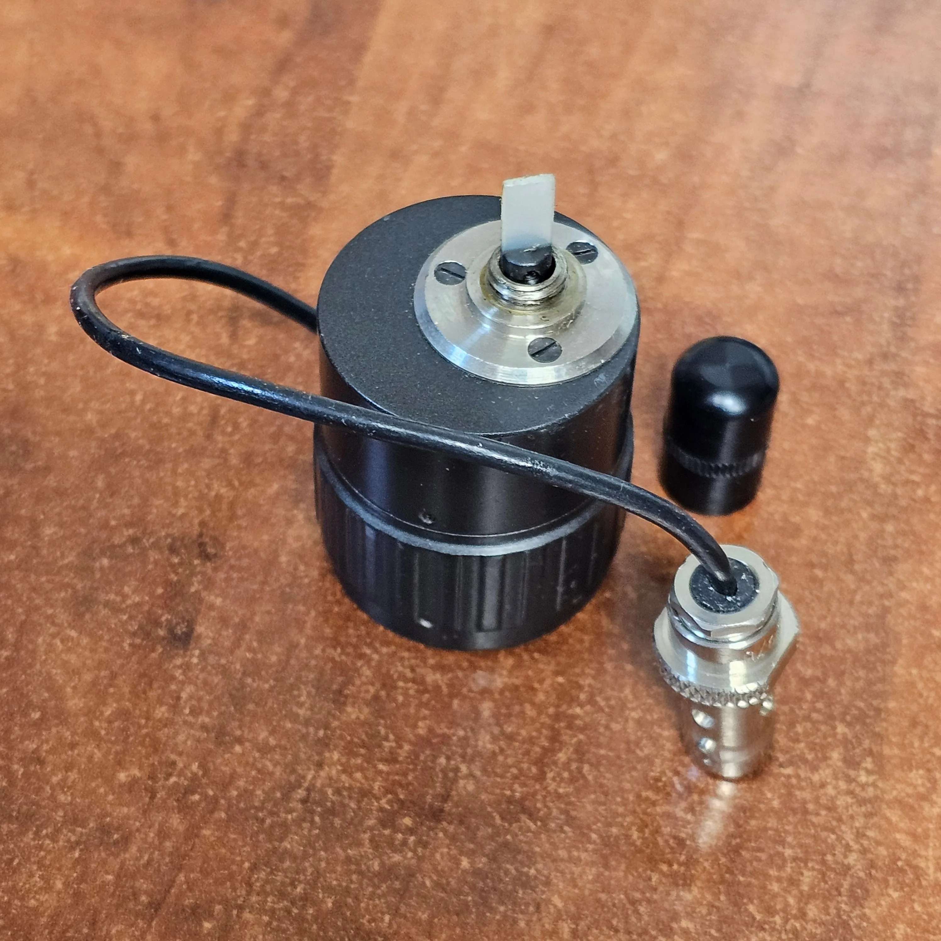 Beaulieu 60Hz Cycles Synchro Pilote Generator for R16 Cameras