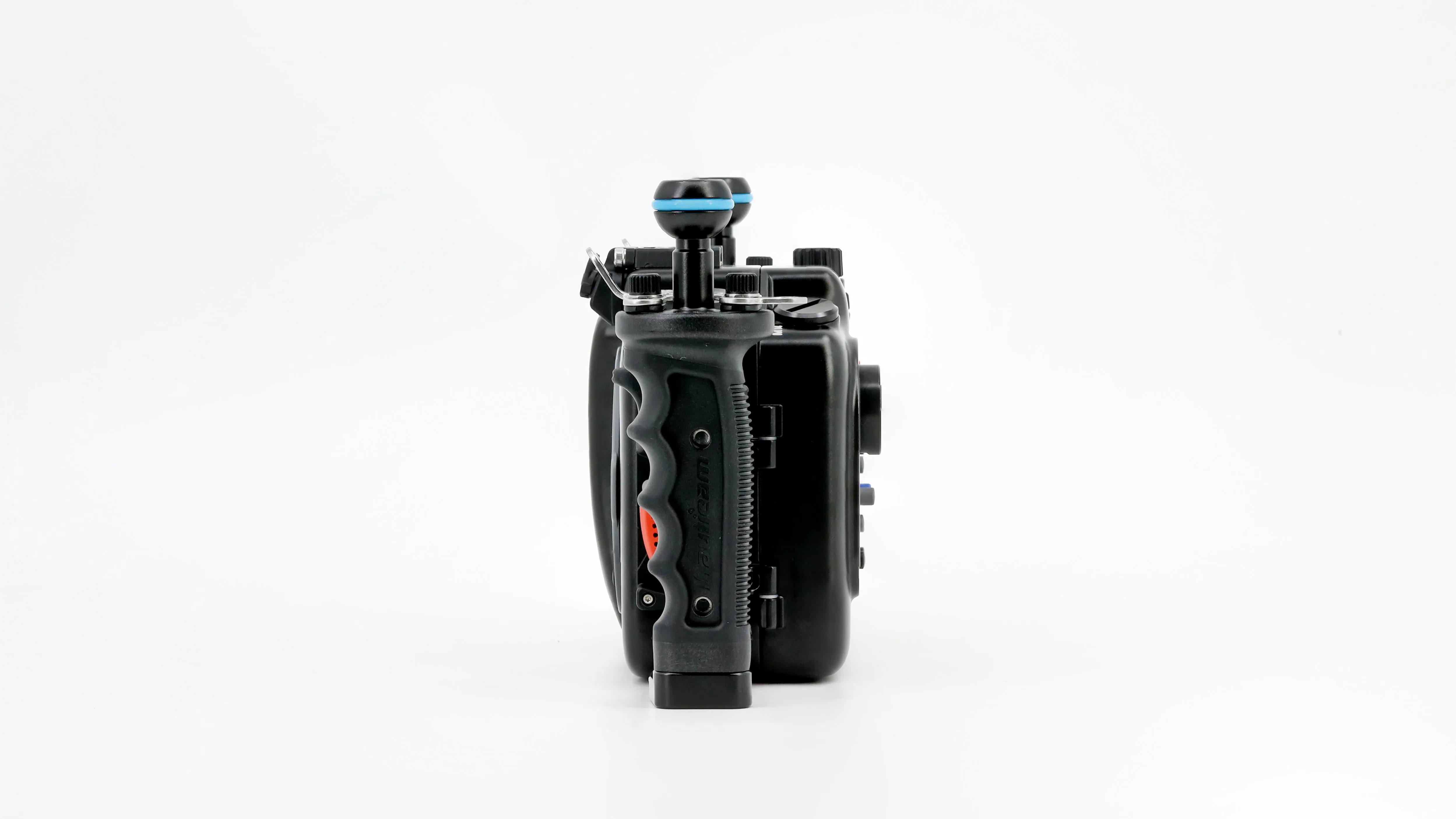 CP.5057 Nauticam NA-A6600 Underwater Housing for Sony A6600 Camera
