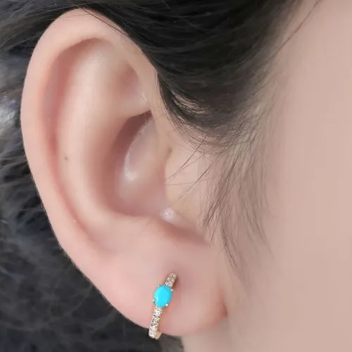 Diamond & Blue Sapphire Huggie 13mm