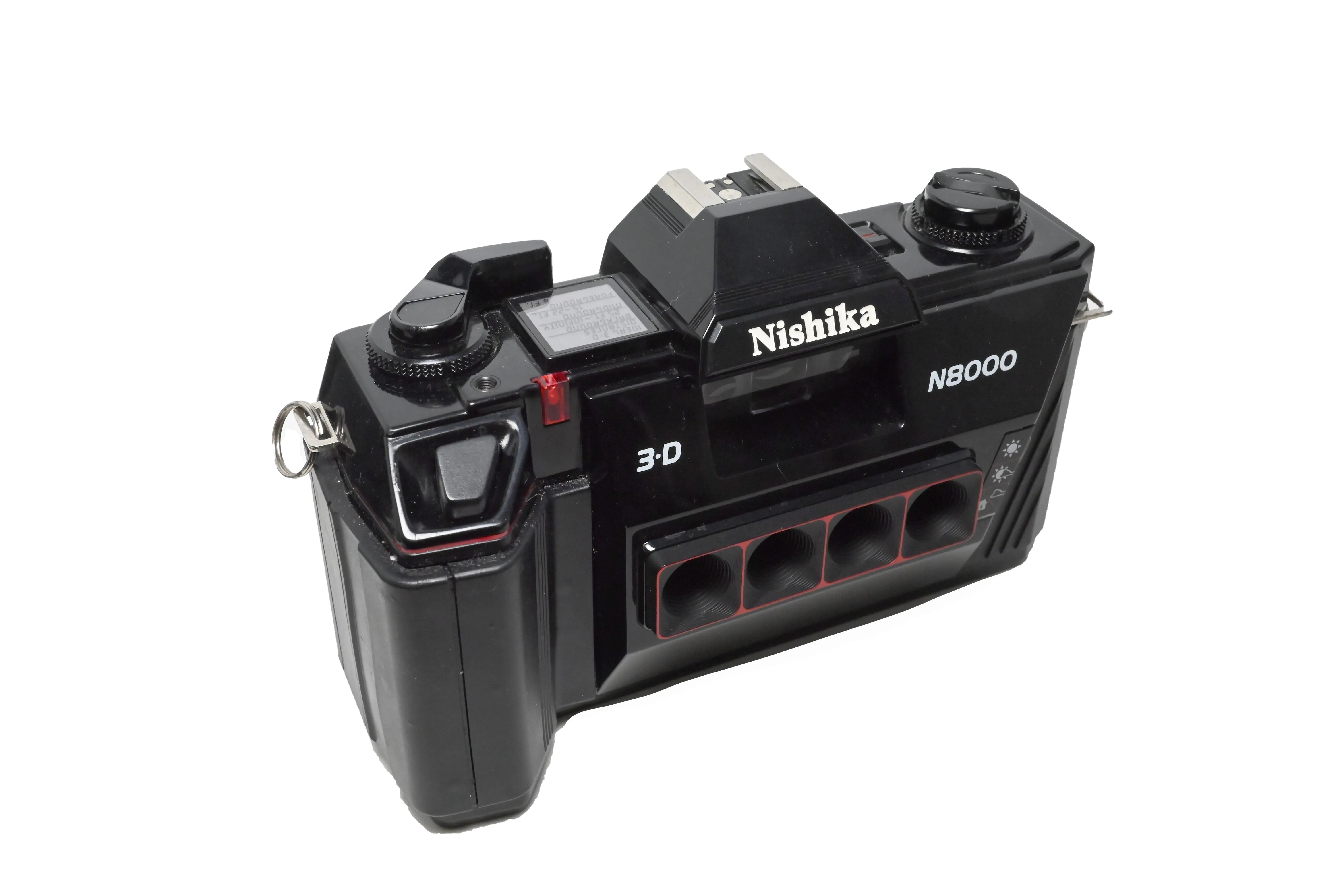 USED Nishika 3D N8000