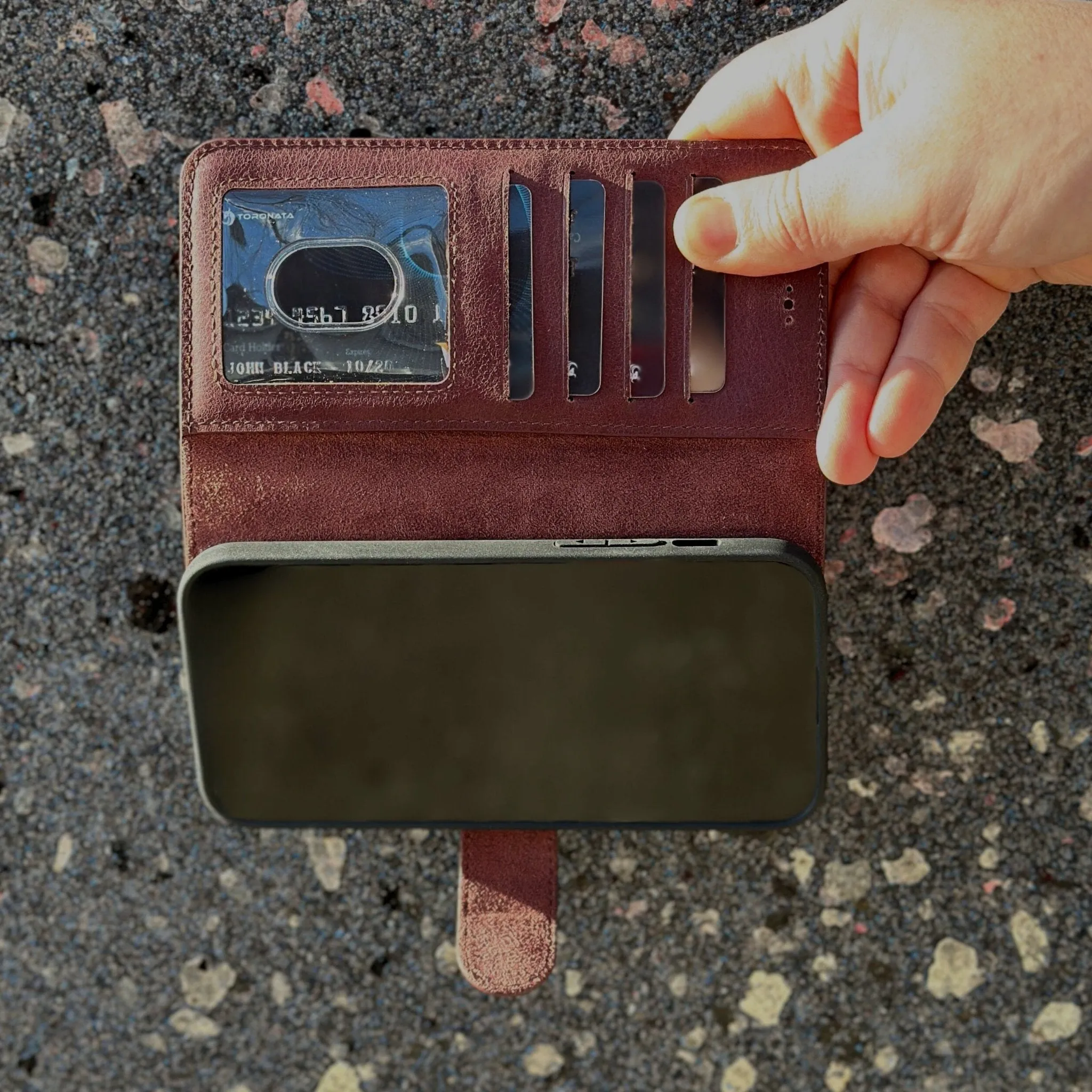 Vegas iPhone 15 Pro Wallet Case | MagSafe
