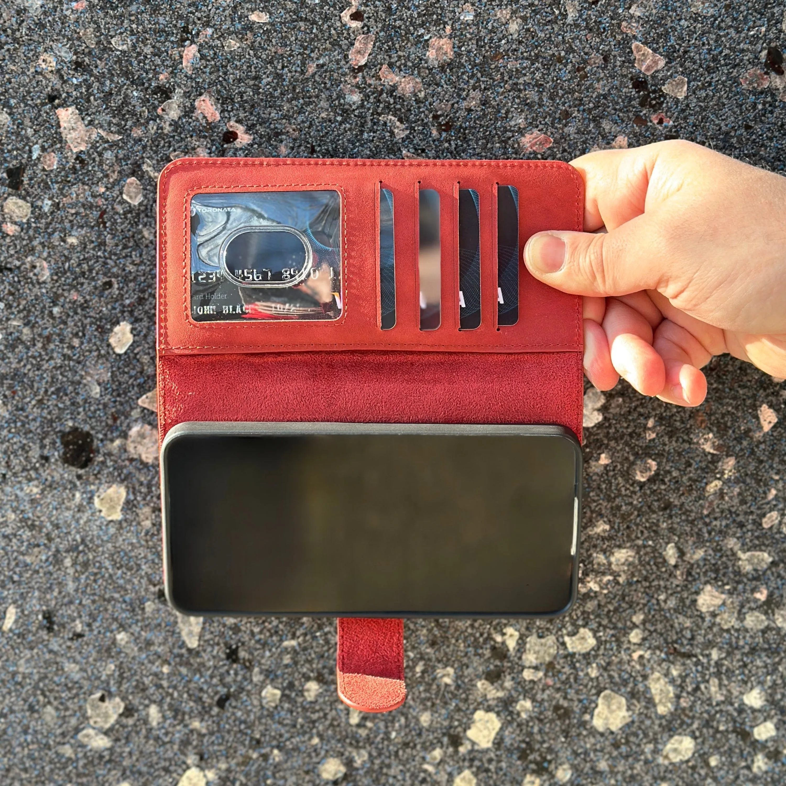 Vegas iPhone 15 Pro Wallet Case | MagSafe