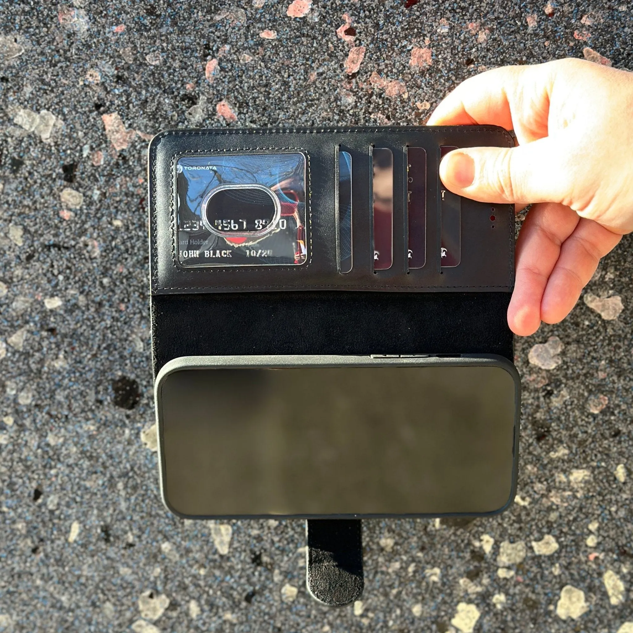 Vegas iPhone 15 Pro Wallet Case | MagSafe
