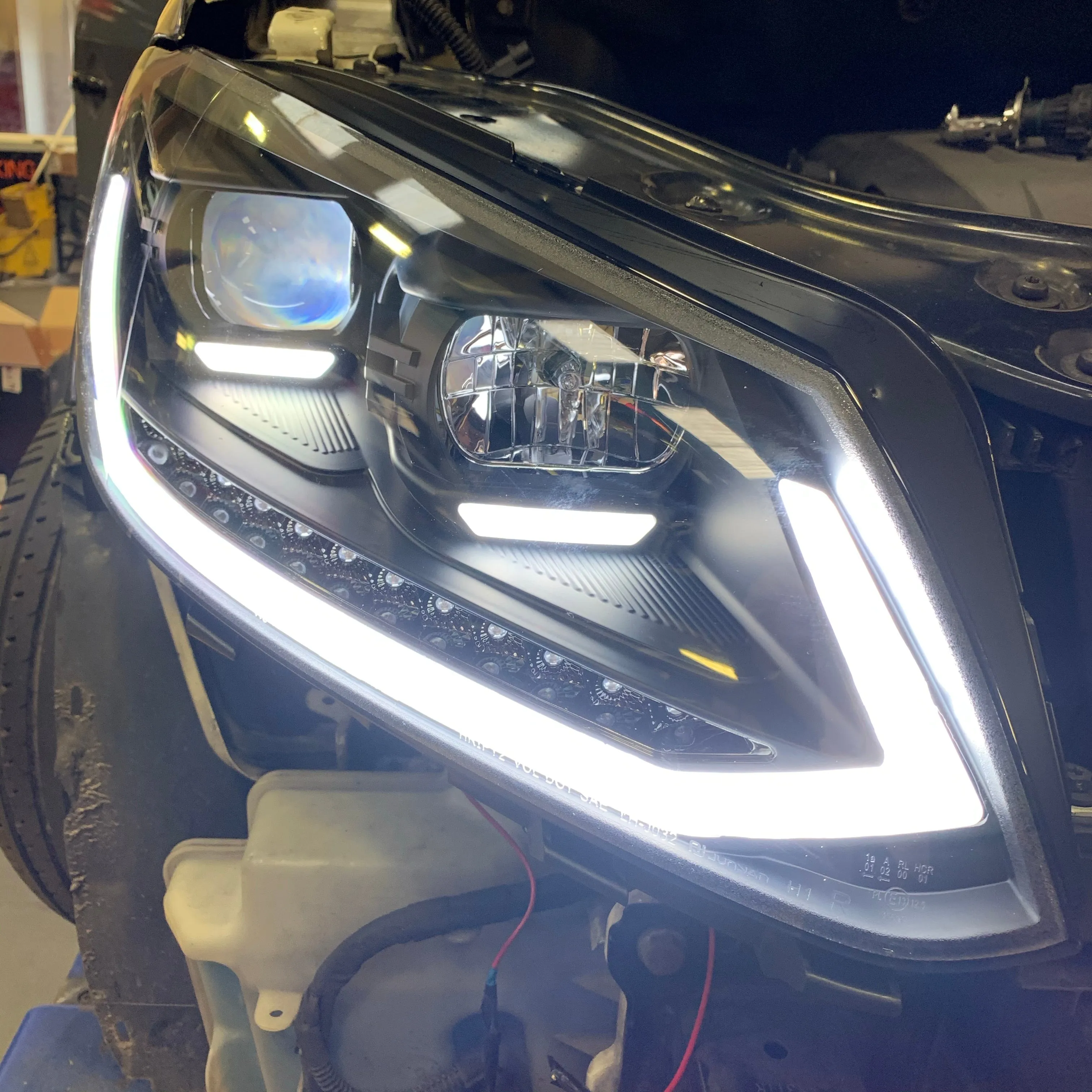 VW Caddy MK3 DRL full led headlights with dynamic indicators 10-15